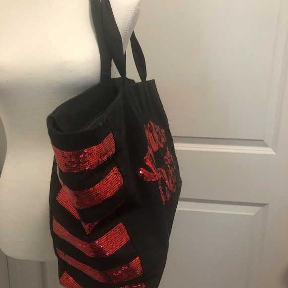 Victoria’s Secret ladies overnight bag gym bag shoulder bag - Picture 2 of 6